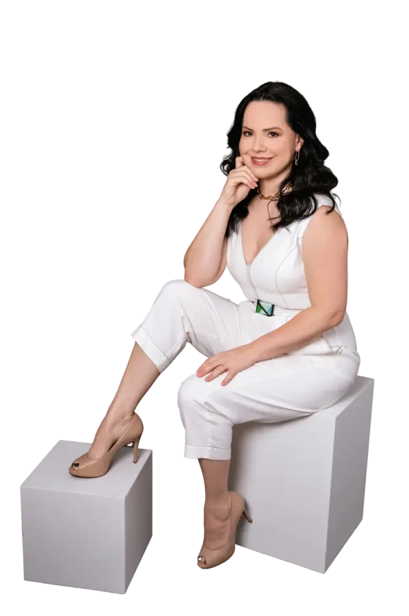 Sara, fundadora da Souleve, sentada