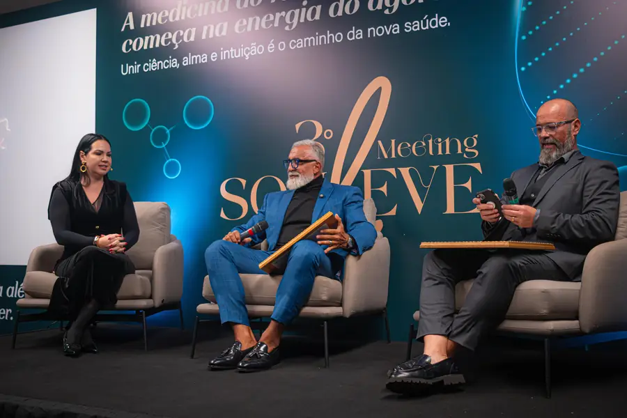 Mesa de debate entre convidados no 3º Soul Meeting