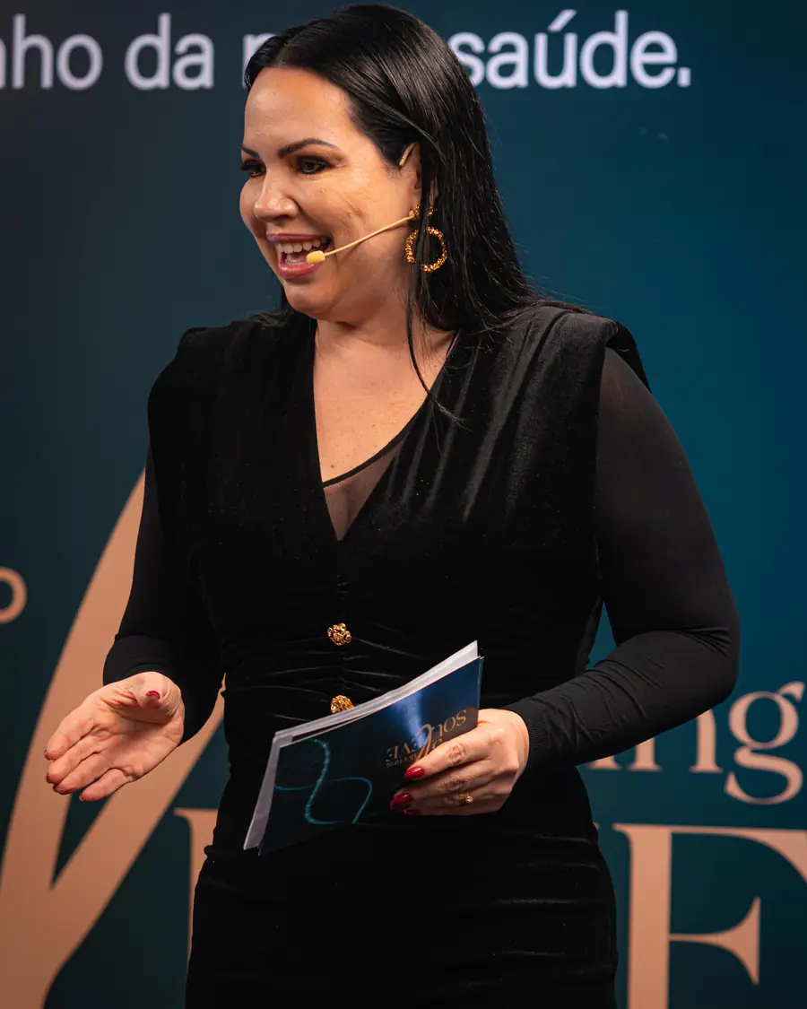 Sara, fundadora da Souleve, no palco do 3º Soul Meeting